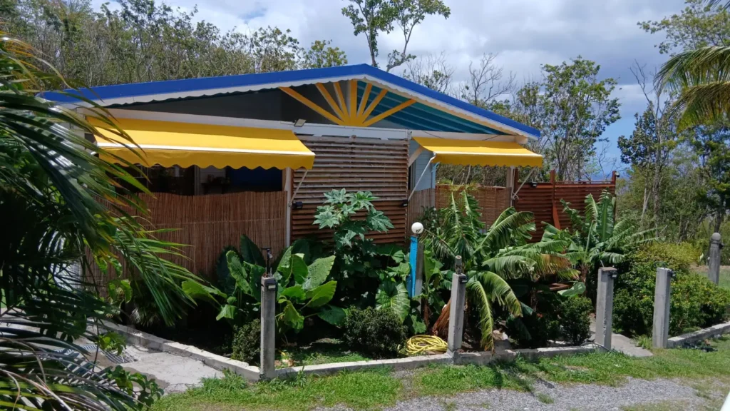 Gîte Gran Kaz et jardin tropical les Hauts de Bornave Deshaies Guadeloupe